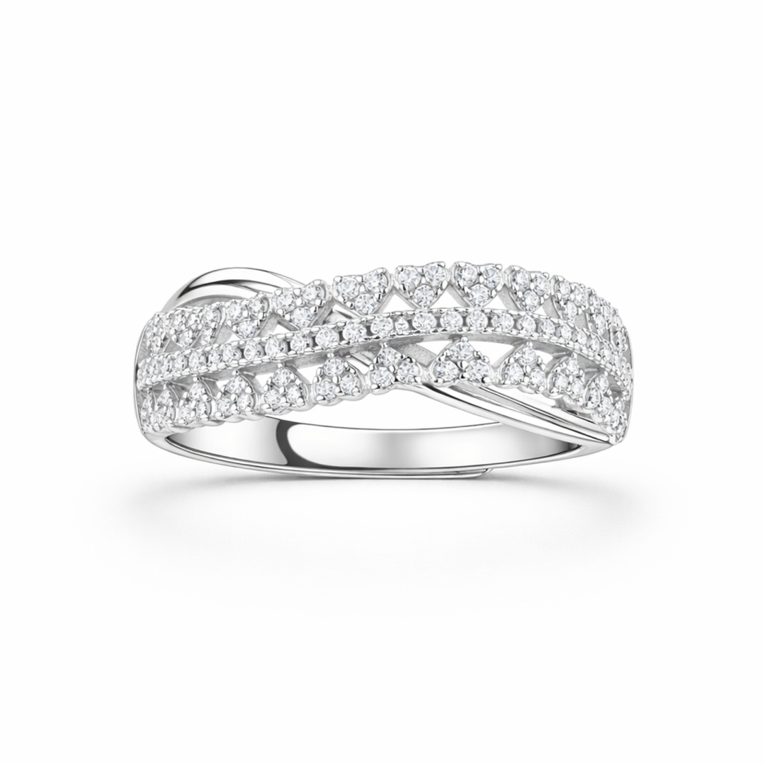 Eterna Crossover Ring | 指先に、静かな輝き