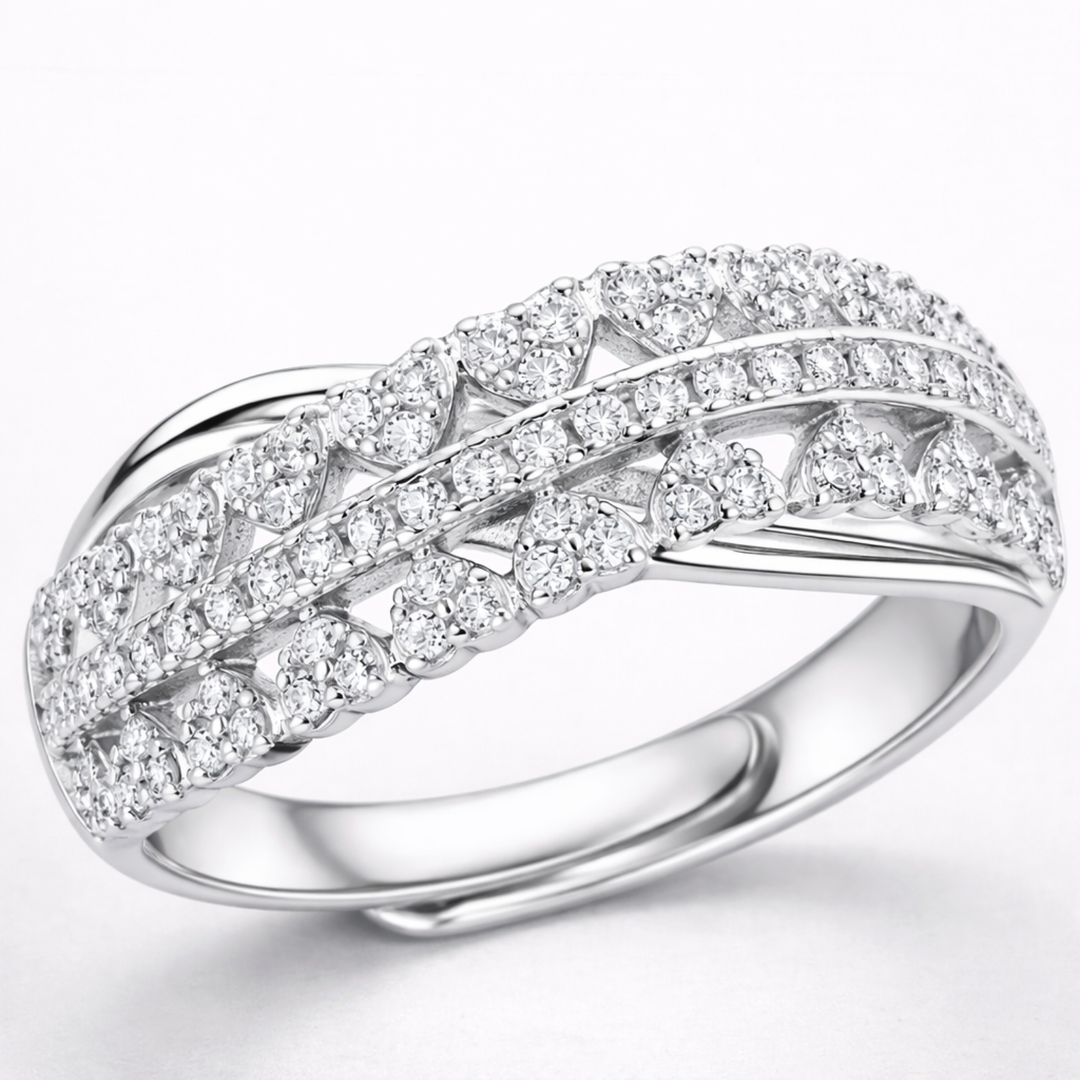 Eterna Crossover Ring | 指先に、静かな輝き