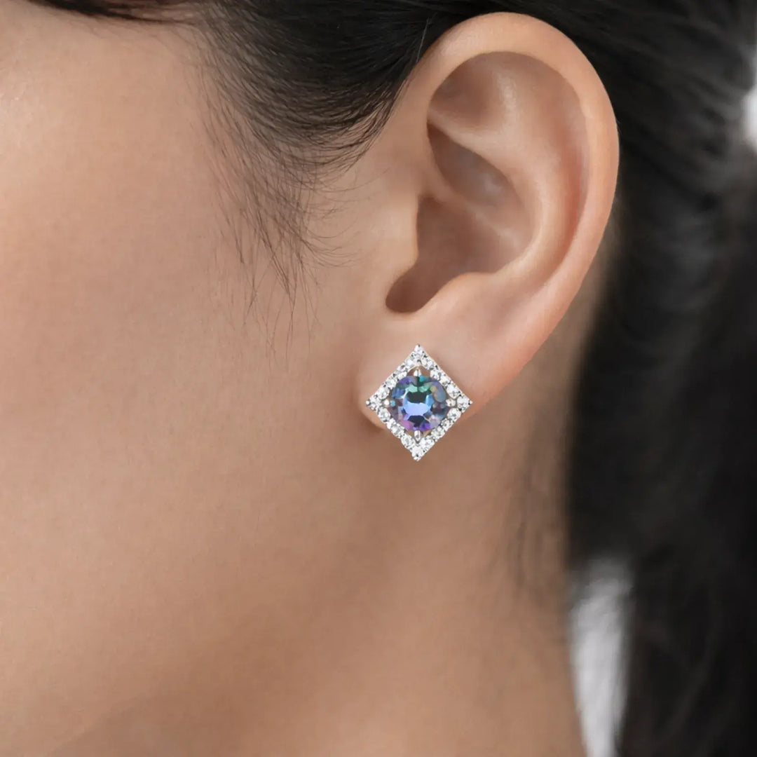Aurora Frame Studs | 静かな光を、耳元に