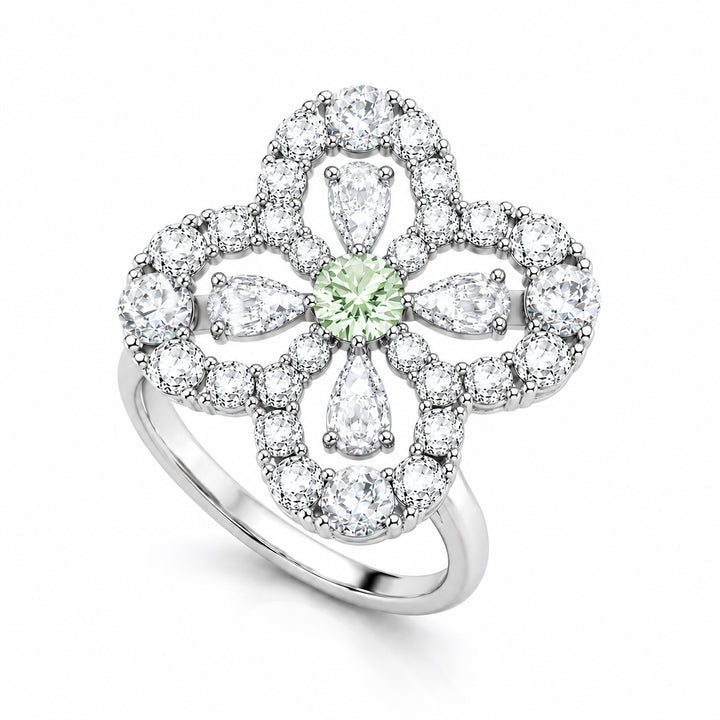 Clover Éclat  Ring | 上品さが、そっと咲く