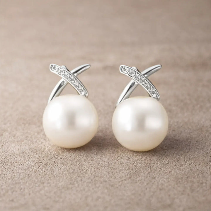 Liora Pearl Studs | 静かな光を、耳もとに。