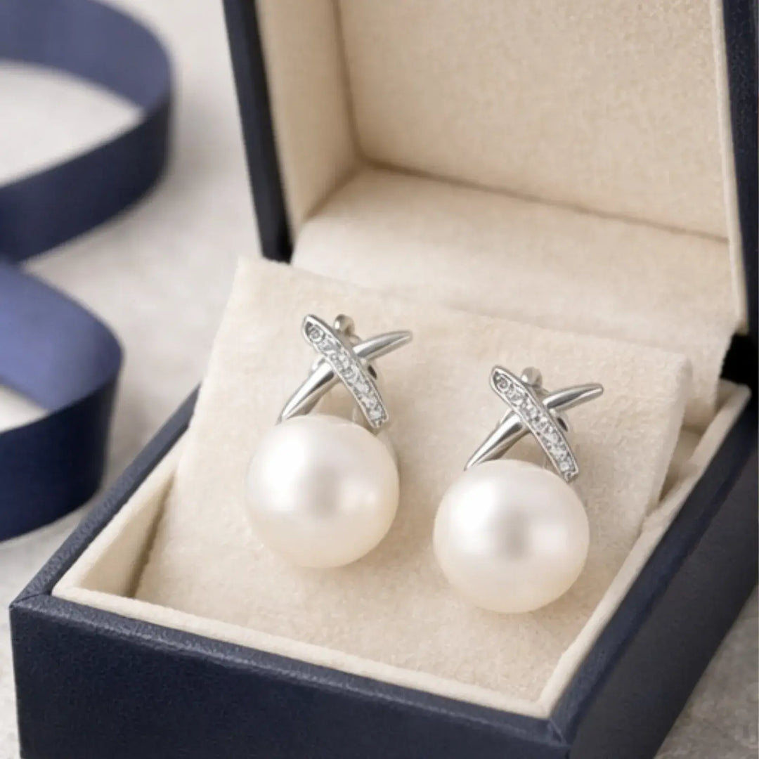 Liora Pearl Studs | 静かな光を、耳もとに。
