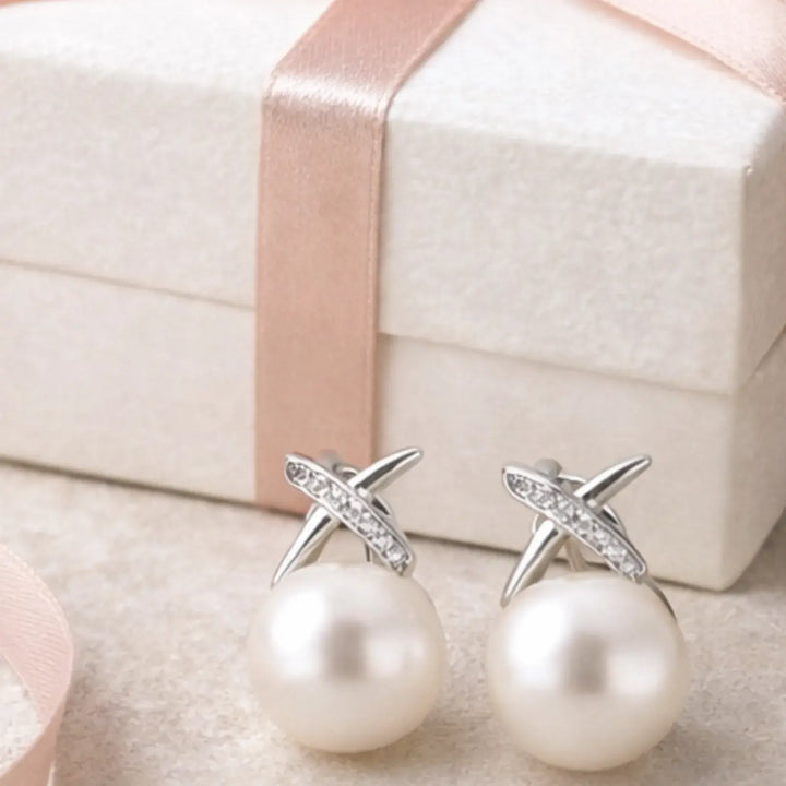 Liora Pearl Studs | 静かな光を、耳もとに。