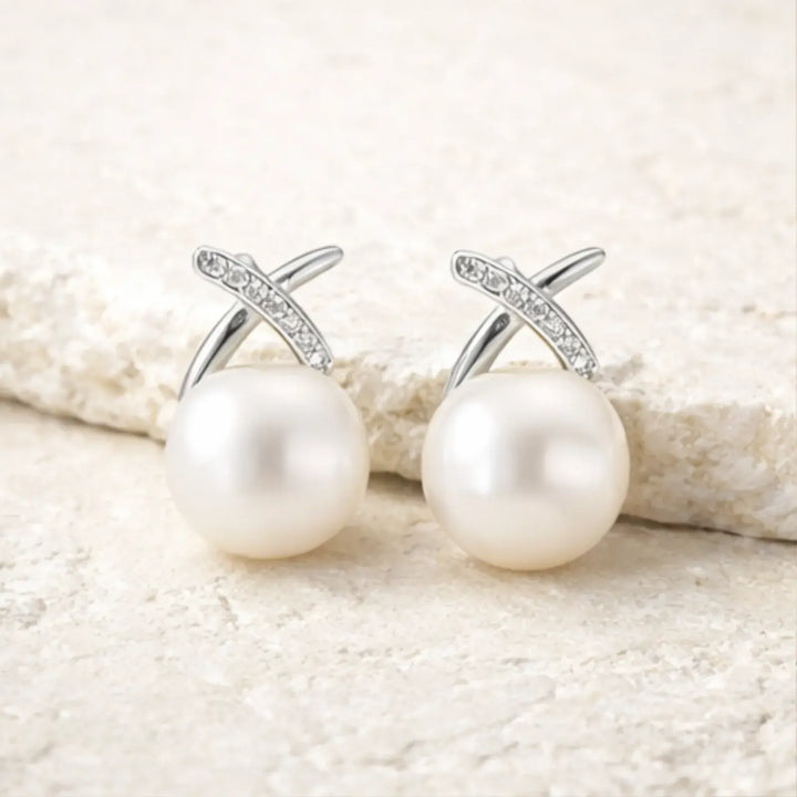 Liora Pearl Studs | 静かな光を、耳もとに。